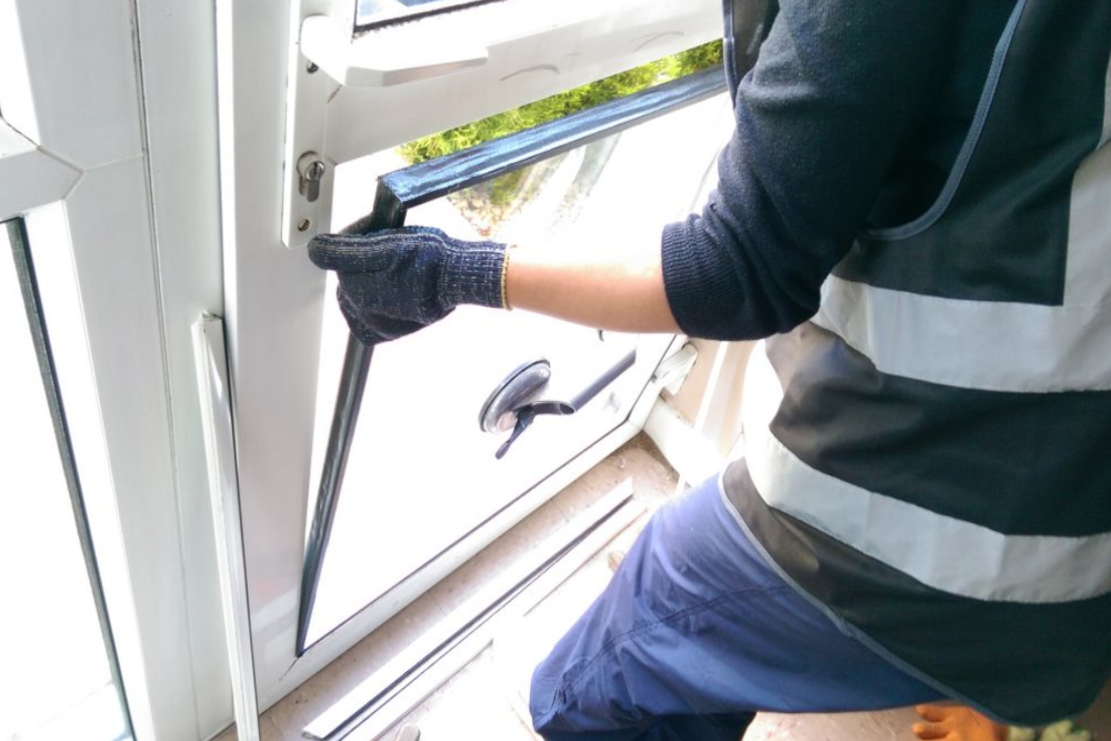Double Glazing Repairs, Local Glazier in Stamford Hill, Stoke Newington, N16